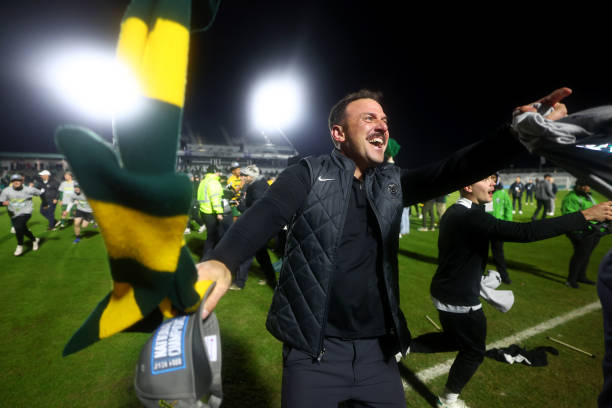 場不勝告終 場不勝告終