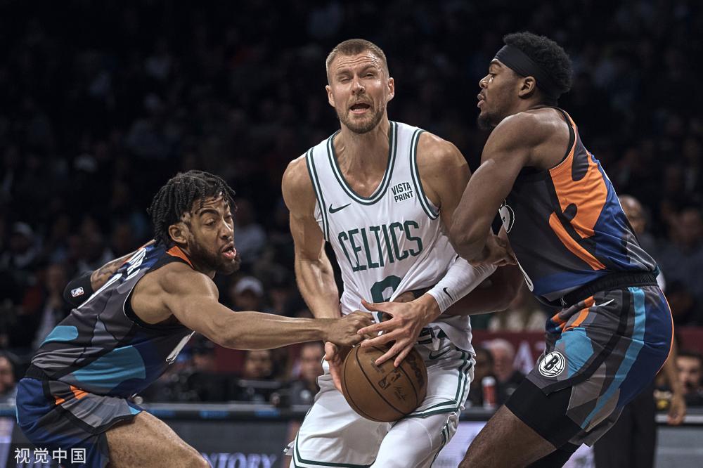 紧逼防守的 紧逼防守的